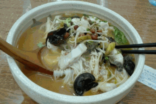 彭德莱火锅米线